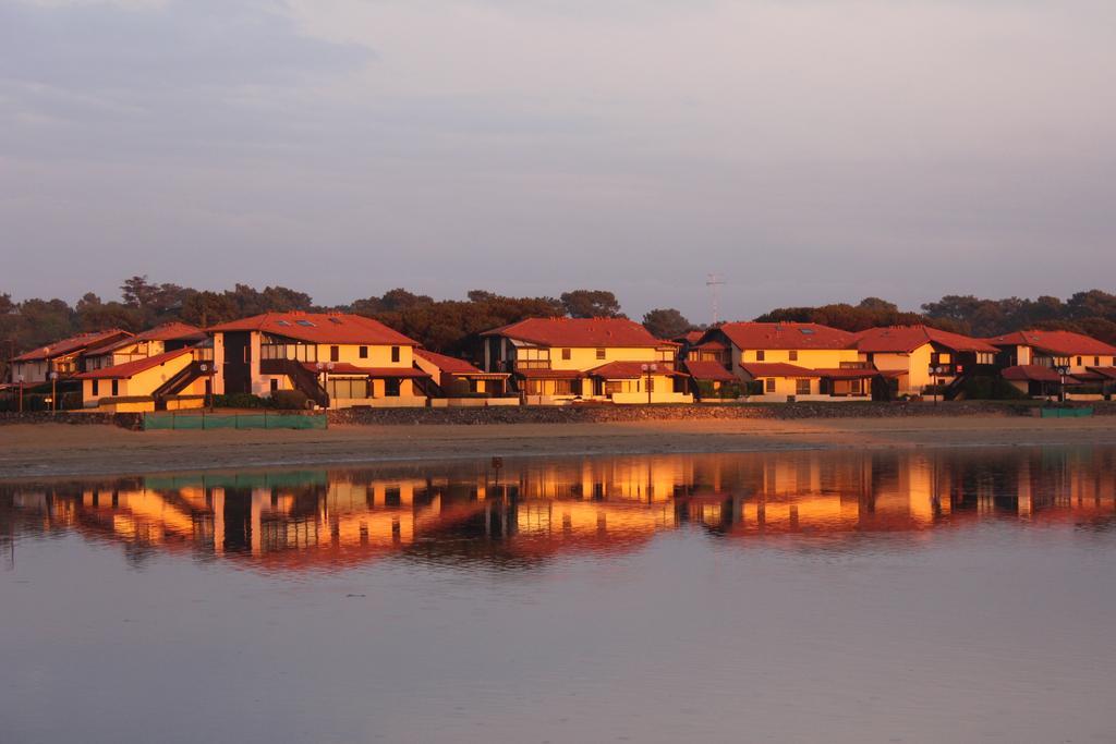 Appartements A Cote Lac Marin De Port D'Albret วิเยอซ์-บูโก-เลส์-แบ็งส์ ภายนอก รูปภาพ